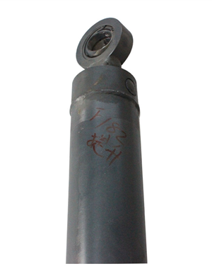 DYNAPAC F182  Lifting cylinder