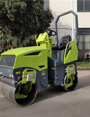 BM2000 Double steel wheel seat roller