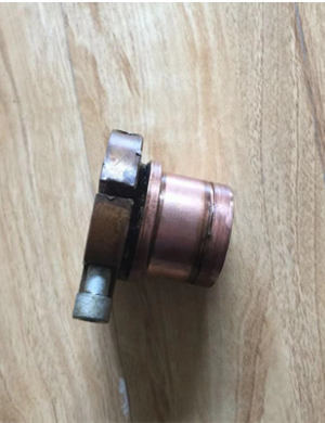 Vö pavers  Eccentric bushing part number A1644812205 for the screed hammer