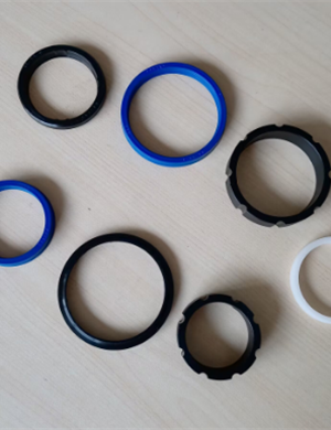 Vö Paver  Multi stage hopper oil cylinder repair kit part number 4604112138