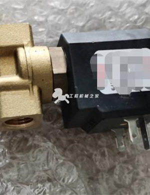 CC1200压路机洒水电磁阀零件号4700287713