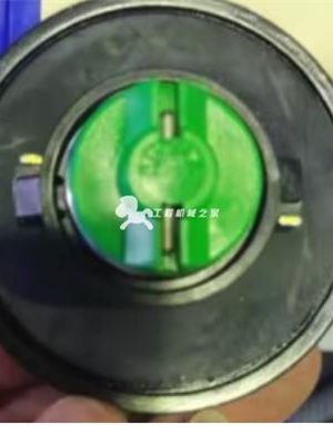 CC1200 roller diesel cover part number 4812118459