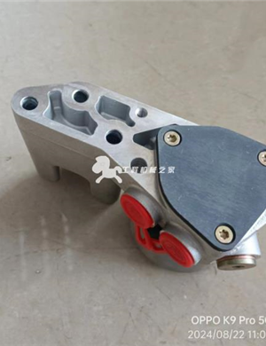 BOMAG oil pump part number: 05729348