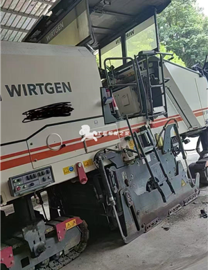 Second hand equipment WIRTGEN milling machine W195 for sale