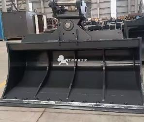 Excavator bucket tilting bucket with a mass of 15 tons